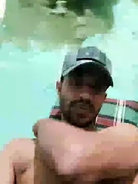 Snapshot of MDROBEL007 chatting on December 22, 6:59 pm MDROBEL007 online show from December 22, 6:59 pm