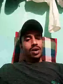 Snapshot of MDROBEL007 chatting on January 1, 6:38 pm MDROBEL007 online show from January 1, 6:38 pm