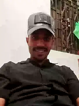 Snapshot of MDROBEL007 chatting on January 4, 3:49 pm MDROBEL007 online show from January 4, 3:49 pm