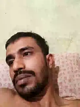 Snapshot of MDROBEL007 chatting on January 18, 2:47 am MDROBEL007 online show from January 18, 2:47 am