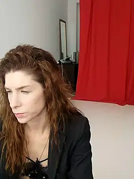 Snapshot of YourSuperModel chatting on October 2, 7:15 am YourSuperModel online show from October 2, 7:15 am