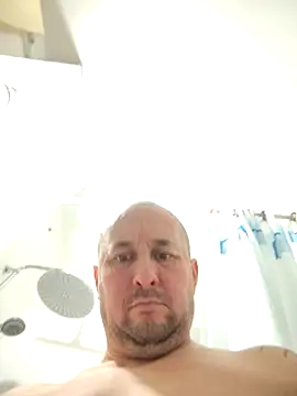 Snapshot of intx800 chatting on February 13, 3:41 pm intx800 online show from February 13, 3:41 pm