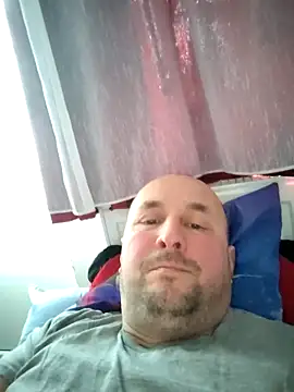 Snapshot of intx800 chatting on February 24, 2:48 pm intx800 online show from February 24, 2:48 pm