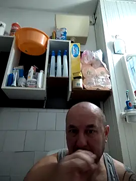 Snapshot of intx800 chatting on February 25, 3:16 am intx800 online show from February 25, 3:16 am