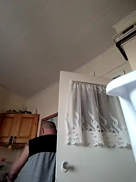 Snapshot of intx800 chatting on February 28, 3:57 pm intx800 online show from February 28, 3:57 pm