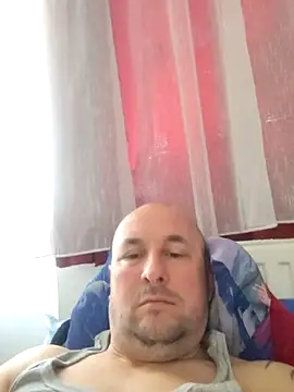 Snapshot of intx800 chatting on March 1, 6:26 am intx800 online show from March 1, 6:26 am