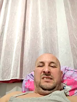 Snapshot of intx800 chatting on March 4, 6:03 pm intx800 online show from March 4, 6:03 pm