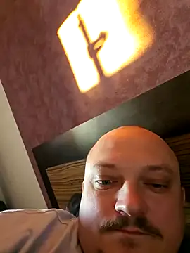 Snapshot of -Schweppes- chatting on December 13, 1:55 pm -Schweppes- online show from December 13, 1:55 pm