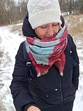 Snapshot of -Schweppes- chatting on February 14, 9:34 am -Schweppes- online show from February 14, 9:34 am