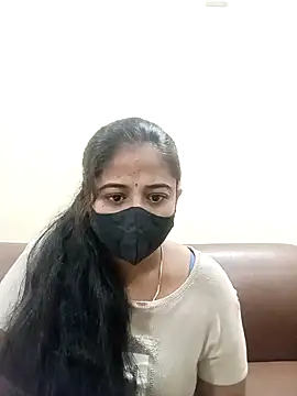 DIZZLING DIVA online show from December 28, 3:37 pm