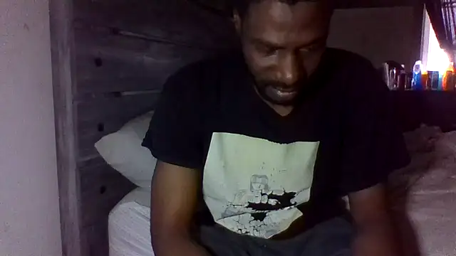 Snapshot of Mcoleman4642 chatting on February 21, 3:46 pm Mcoleman4642 online show from February 21, 3:46 pm