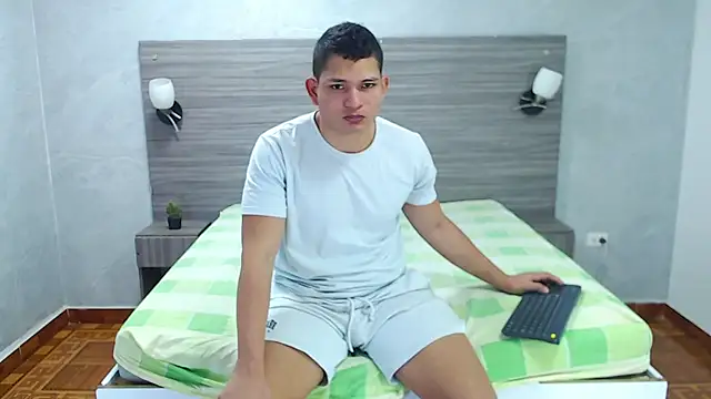 Loony Zion online show from December 20, 1:29 pm