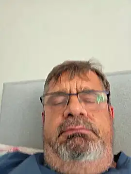 axecoman60 online show from August 2, 3:21 pm