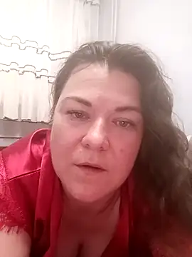 Snapshot of LunikaLunaX chatting on June 21, 5:26 pm LunikaLunaX online show from June 21, 5:26 pm