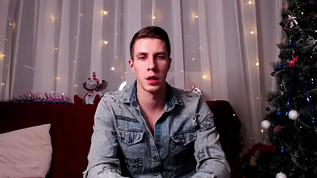 Snapshot of Chris_Brien chatting on January 18, 3:09 am Chris Brien online show from January 18, 3:09 am