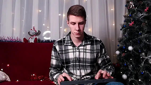 Snapshot of Chris_Brien chatting on January 20, 3:48 am Chris Brien online show from January 20, 3:48 am