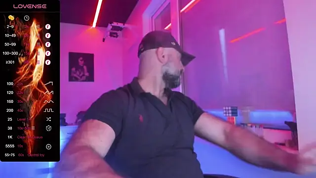 MAGABEAR077 online show from May 24, 4:34 pm