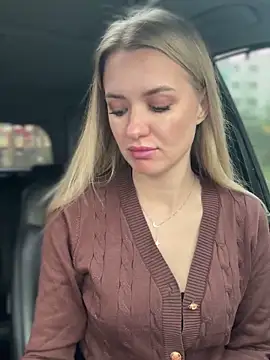 Devill Angel  online show from October 16, 9:10 am