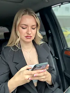 Devill Angel  online show from October 25, 9:17 am