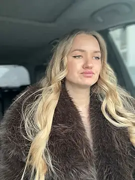 Devill Angel  online show from February 12, 9:15 am