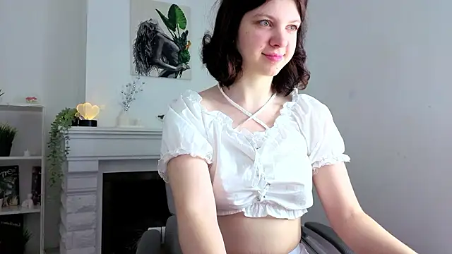 Baby Evalena online show from February 17, 5:15 am