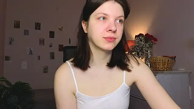 Snapshot of Baby_Evalena chatting on April 29, 6:17 am Baby Evalena online show from April 29, 6:17 am
