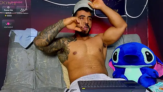 ERIC HARRISON online show from April 12, 8:25 pm