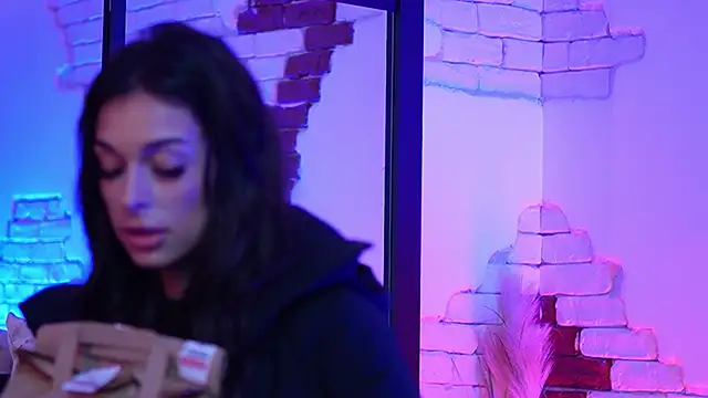 Snapshot of AngelinaCapri chatting on February 3, 1:30 am AngelinaCapri online show from February 3, 1:30 am