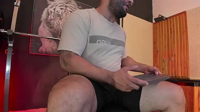 Luke  09 online show from July 8, 11:37 am