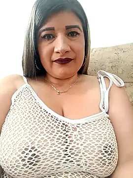 Hannahcandyy online show from February 8, 3:37 pm