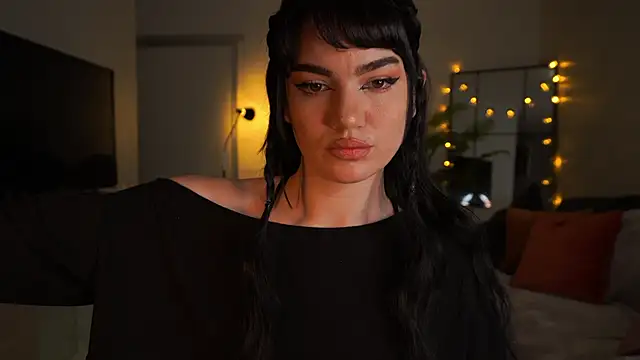 Heidi11 online show from October 10, 6:29 pm