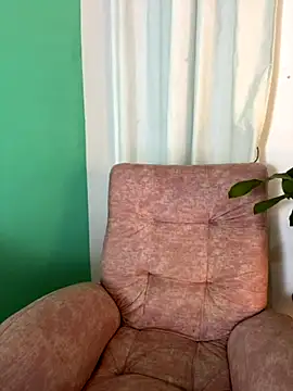 littlemelodi18 online show from November 3, 1:19 am