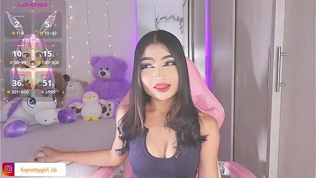 urfavprettygirl online show from October 18, 7:20 am