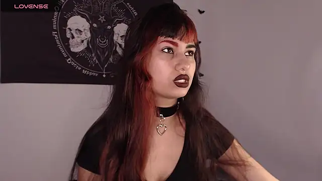 Snapshot of Little-Lucifer chatting on February 28, 5:48 pm Little-Lucifer online show from February 28, 5:48 pm