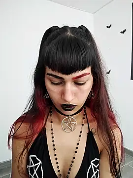 Snapshot of Little-Lucifer chatting on September 14, 7:13 pm Little-Lucifer online show from September 14, 7:13 pm