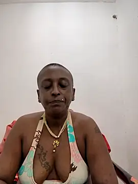 Snapshot of mamakarma1403 chatting on June 17, 3:35 pm mamakarma1403 online show from June 17, 3:35 pm