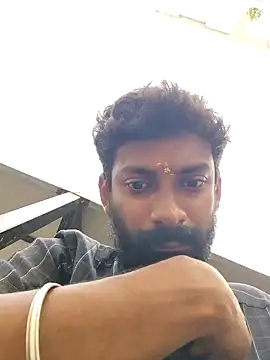 Snapshot of tamilbull07 chatting on December 22, 8:27 am tamilbull07 online show from December 22, 8:27 am