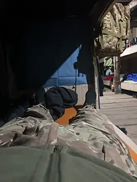 Snapshot of Artur6663 chatting on March 5, 12:44 pm Artur6663 online show from March 5, 12:44 pm