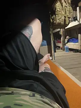 Snapshot of Artur6663 chatting on March 5, 7:49 pm Artur6663 online show from March 5, 7:49 pm