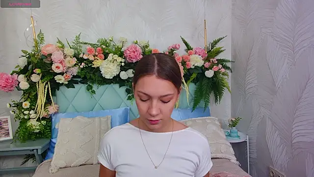 AliceBrayan online show from February 3, 5:07 pm