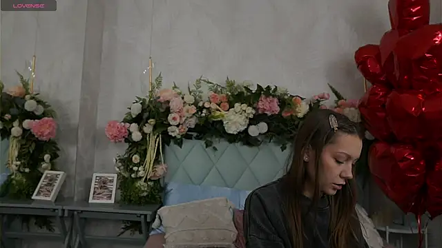 AliceBrayan online show from February 21, 5:03 pm