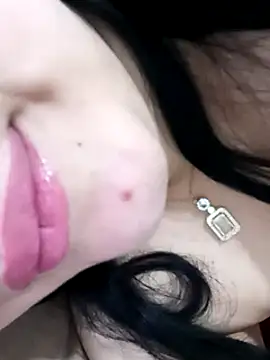 Snapshot of Sultana_arabic_vip chatting on March 6, 9:42 pm Sultana arabic vip online show from March 6, 9:42 pm