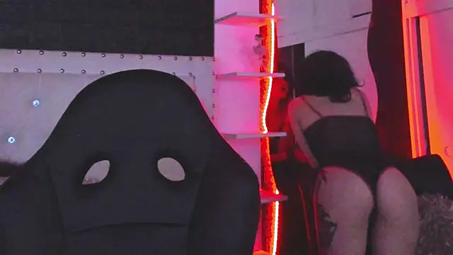 Ghosty Doll online show from January 8, 8:18 pm