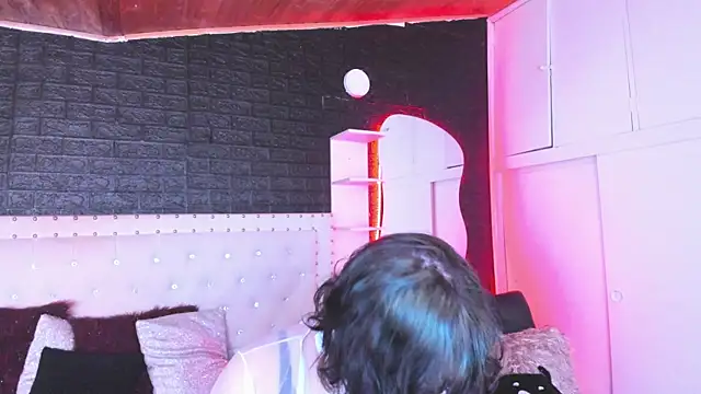 Ghosty Doll online show from January 10, 6:06 pm