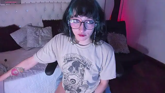 Ghosty Doll online show from March 6, 8:05 pm