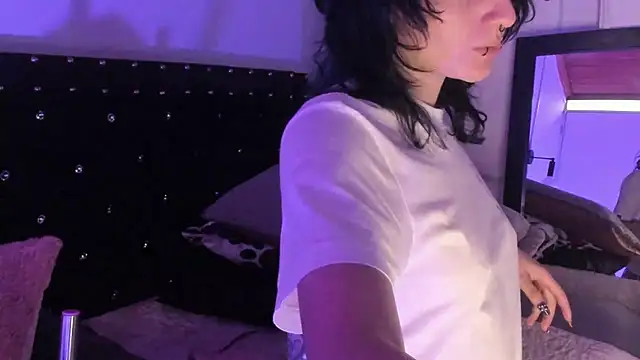 Ghosty Doll online show from November 24, 8:19 pm