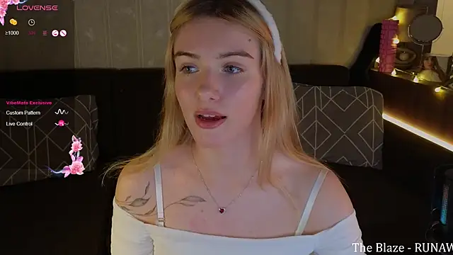 Snapshot of SpiceJessy chatting on February 19, 4:55 pm SpiceJessy online show from February 19, 4:55 pm