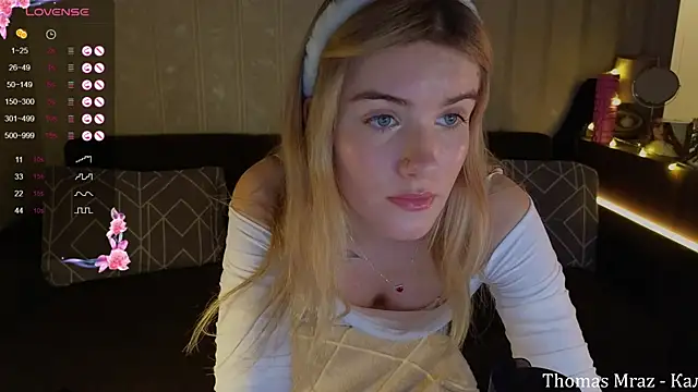 Snapshot of SpiceJessy chatting on February 19, 7:59 pm SpiceJessy online show from February 19, 7:59 pm