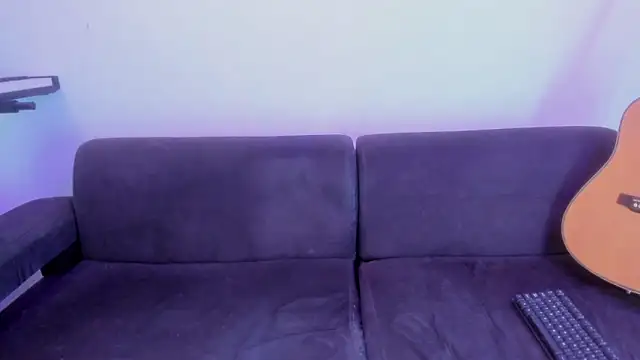 Henrikk senn online show from April 12, 10:04 pm