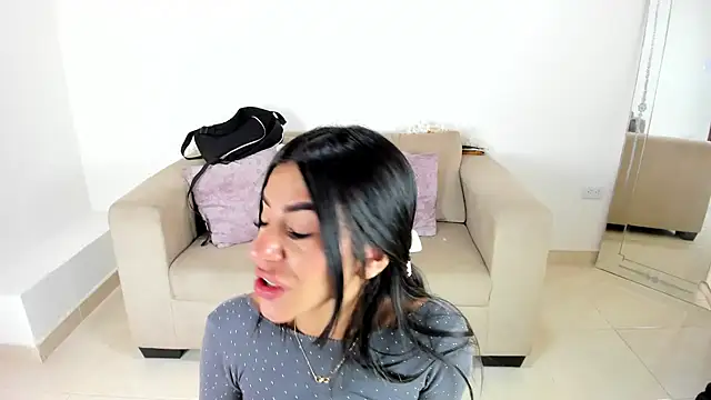 Charlotte cowell sub1  online show from February 4, 8:28 pm